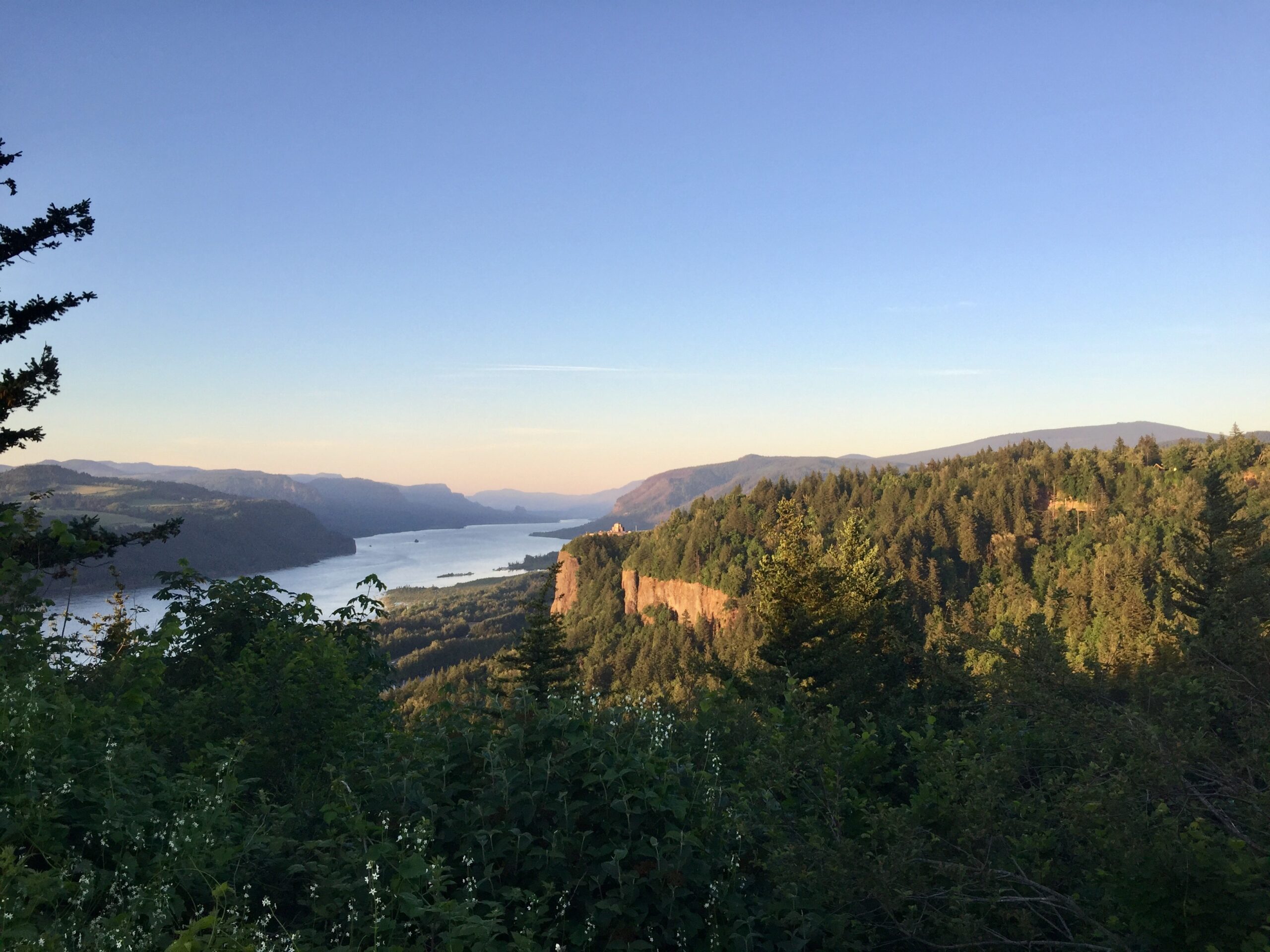 most scenic drive to multnomah falls